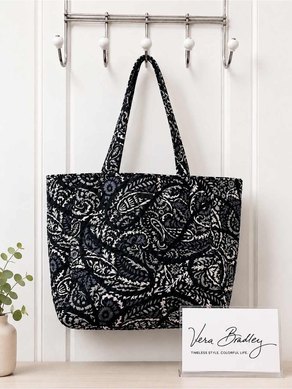 Vera Bradley Grand Tote Paisley Noir Black White Gray Quilted